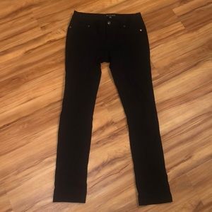 Black jeggings